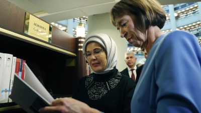 Cumhurbaşkanı Recep Tayyip Erdoğan’ın eşi Emine Erdoğan, Türkiye’ye resmi ziyarette