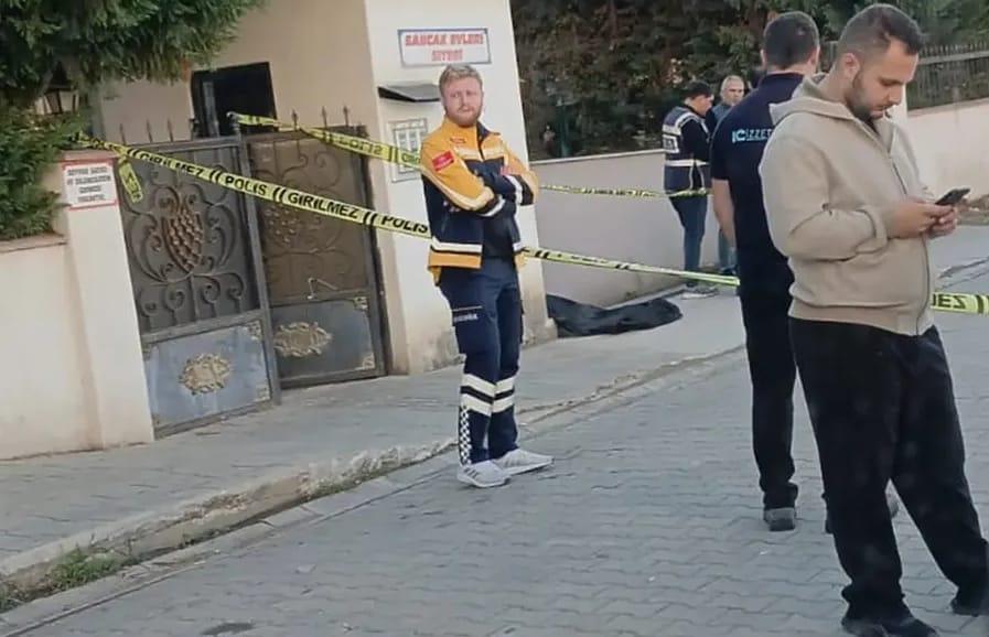  Yalova’nın Altınova ilçesinde, eşi Belgin Aslanoğlu (39) ile tartışan
