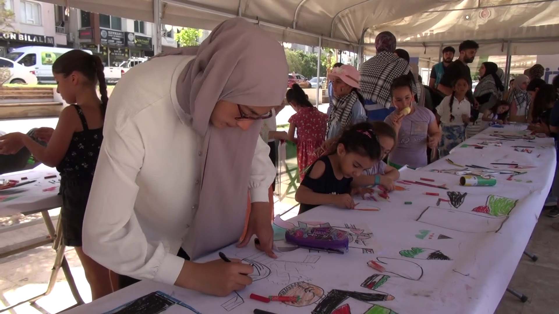 Hatay’ın Reyhanlı ilçesinde, Yetim Vakfı tarafından düzenlenen “Filistinli Çocuklar İçin