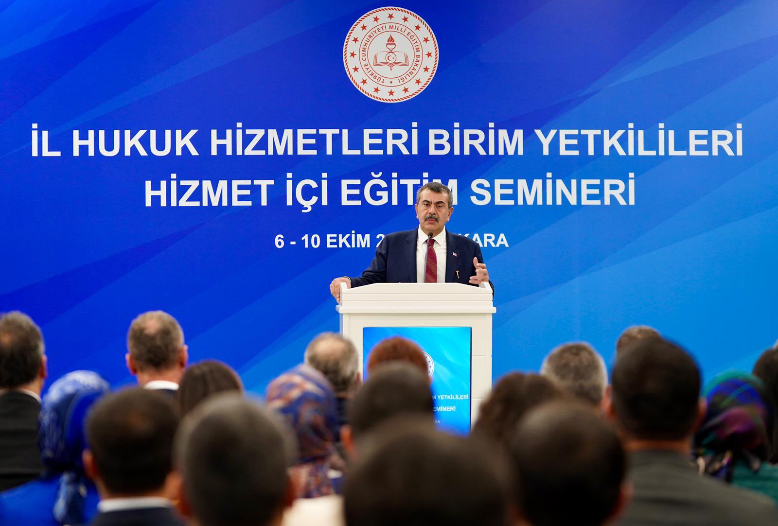 Milli Eğitim Bakanı Yusuf Tekin, sendikal faaliyetlerin sınırına dikkat çekti