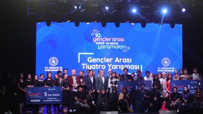 Bakan Osman Aşkın Bak: “Türkiye Yüzyılı, Gençlerin Yüzyılı Olacak”   Gençlik ve Spor Bakanı Osman Aşkın Bak, Antalya’daki Aspendos