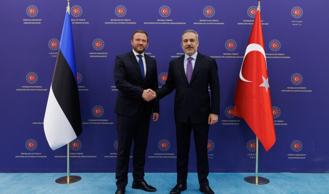 Fidan: “Rusya-Ukrayna Savaşına Adil Ve Kalıcı Bir Çözüm Bulunmalı” Dışişleri Bakanı Hakan Fidan, Rusya ile Ukrayna arasındaki savaşın adil