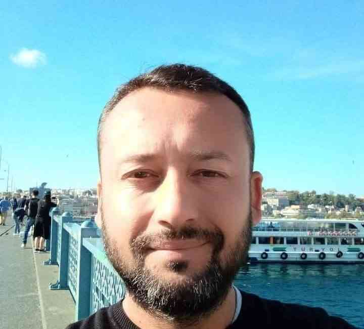 Çanakkale’nin Barbaros Mahallesi’nde meydana gelen bıçaklı kavgada, aralarında husumet bulunan