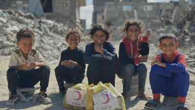 &nbsp; Türk Kızılay, Gazze kentinin yıkıntılarla dolu mahallelerinde yaşam mücadelesi
