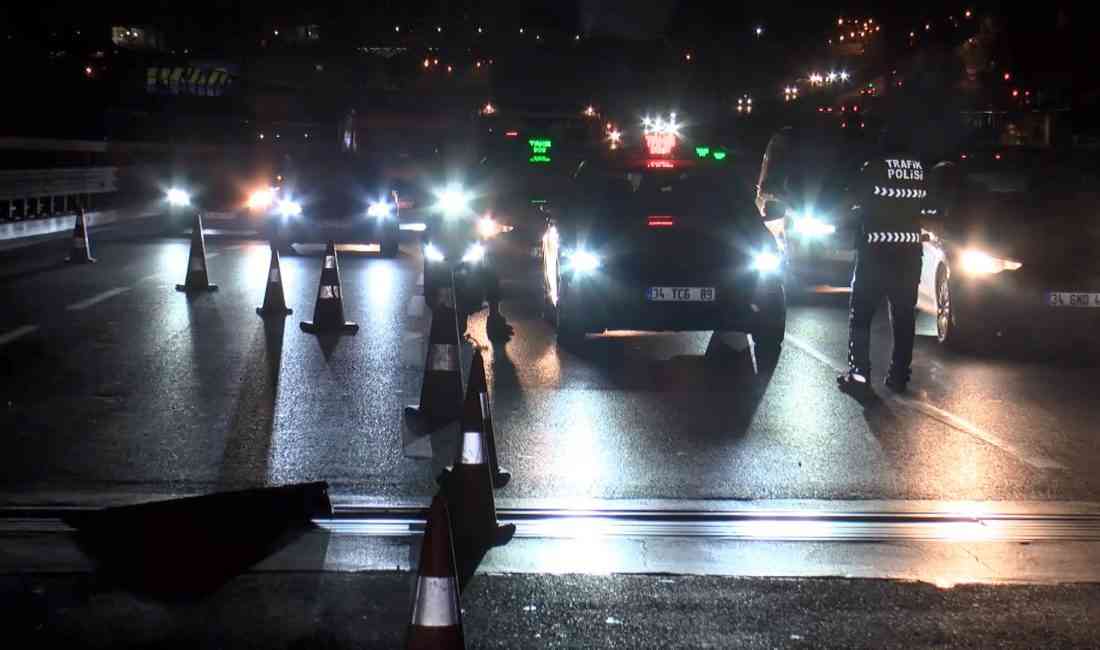 &nbsp; Bayrampaşa’da TEM Bağlantı Yolu Sağmalcılar Viyadüğü’nde, yerinden çıkan genleşme