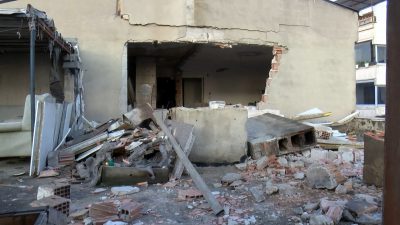 İstanbul’un Küçükçekmece ilçesinde bir dairede termosifonun patlaması sonucu 2 kişi