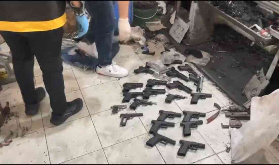 İstanbul’un Pendik ilçesinde silah imalatı ve ticareti yapıldığı belirlenen adreslere