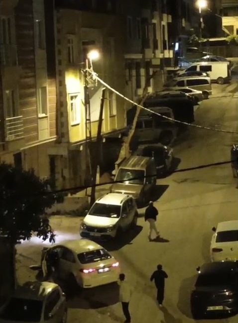   İstanbul Sancaktepe’de, “kız kaçırma” meselesi nedeniyle akraba iki aile