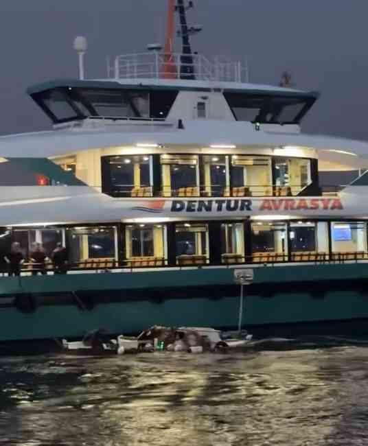 &nbsp; Üsküdar açıklarında sabah saatlerinde meydana gelen deniz kazasında, yolcu