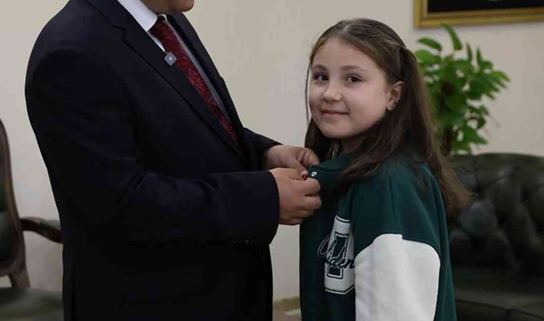 Iğdır’da ilkokul öğrencisi Zeynep Ece Doğan, okul bahçesine girdiği sırada