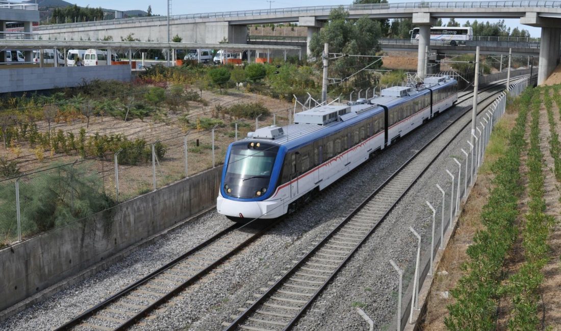   İzmir Büyükşehir Belediyesi ekim ayı olağan meclis toplantısının ikinci