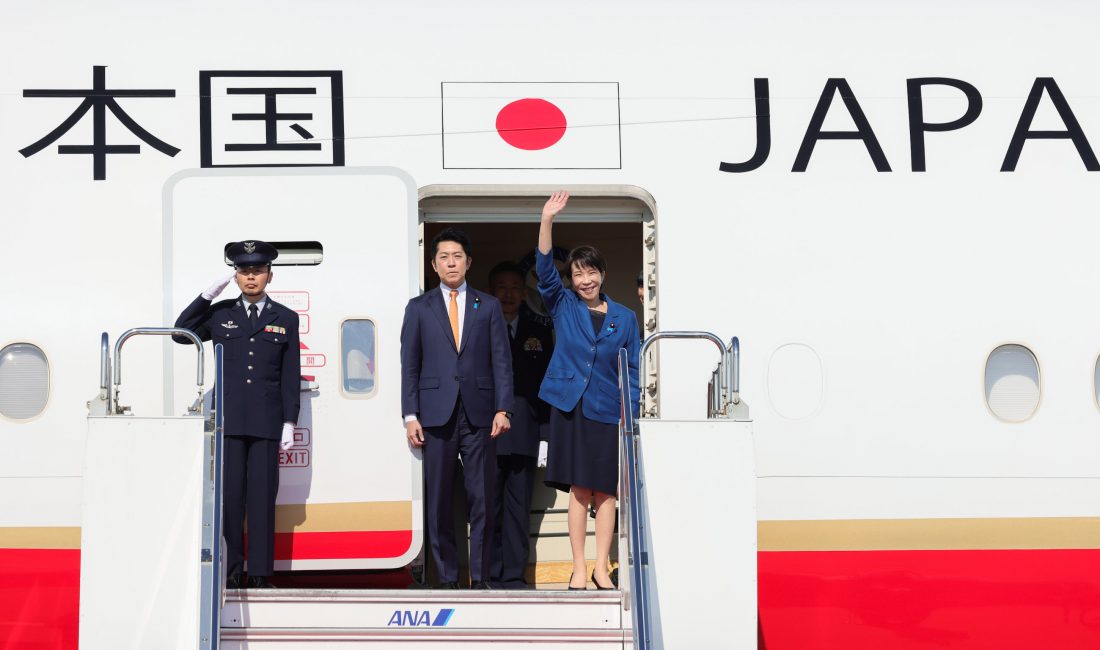 Japonya Başbakanı Takaichi APEC Zirvesi İçin Güney Kore’de   Japonya Başbakanı Sanae Takaichi, Asya-Pasifik Ekonomik İşbirliği (APEC) Liderler