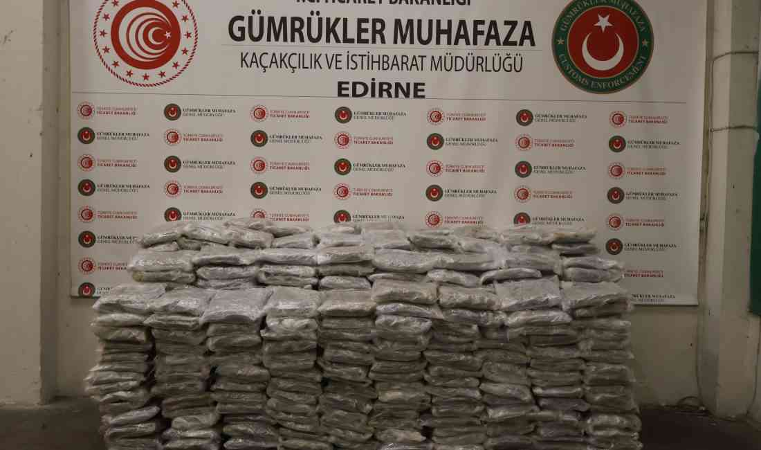 Ticaret Bakanlığı’na bağlı Gümrük Muhafaza ekipleri, Kapıkule ve İpsala Gümrük