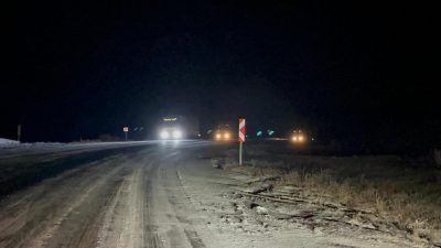 Ardahan’ın yüksek kesimlerinde etkili olan kar yağışı ve buzlanma, ulaşımda