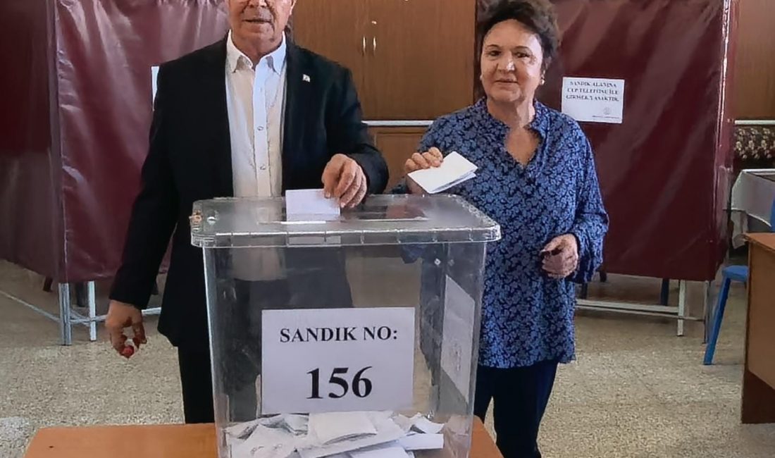  Kuzey Kıbrıs Türk Cumhuriyeti (KKTC) Başbakanı Ünal Üstel, cumhurbaşkanlığı