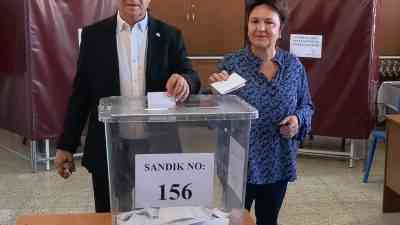 &nbsp; Kuzey Kıbrıs Türk Cumhuriyeti (KKTC) Başbakanı Ünal Üstel, cumhurbaşkanlığı