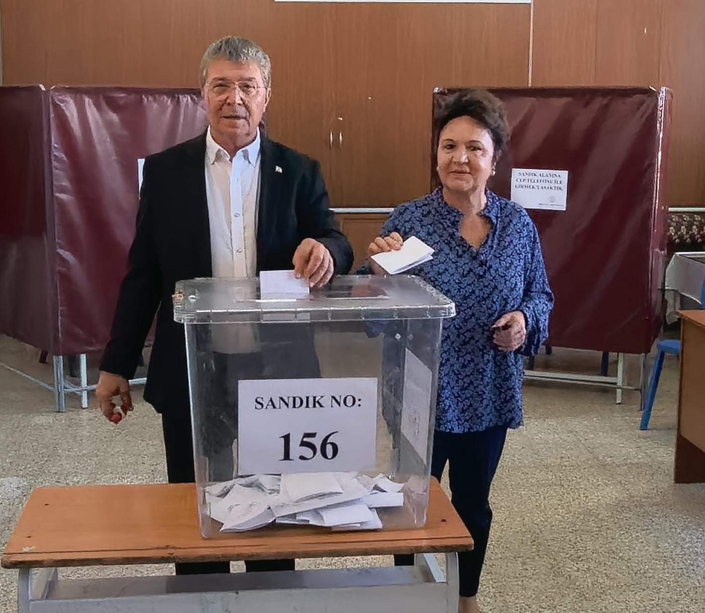   Kuzey Kıbrıs Türk Cumhuriyeti (KKTC) Başbakanı Ünal Üstel, cumhurbaşkanlığı