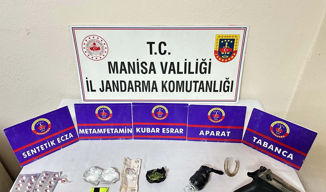   Manisa’nın Alaşehir ilçesinde jandarma ekiplerinin düzenlediği uyuşturucu operasyonunda gözaltına