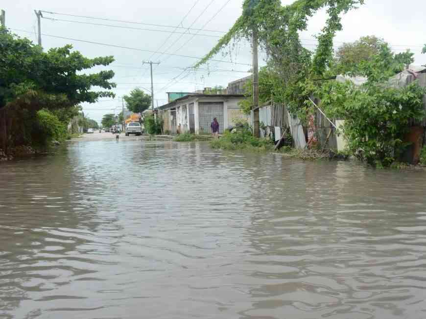 Karayipler bölgesinde etkili olan Melissa Kasırgası’nın şiddeti artarak en tehlikeli