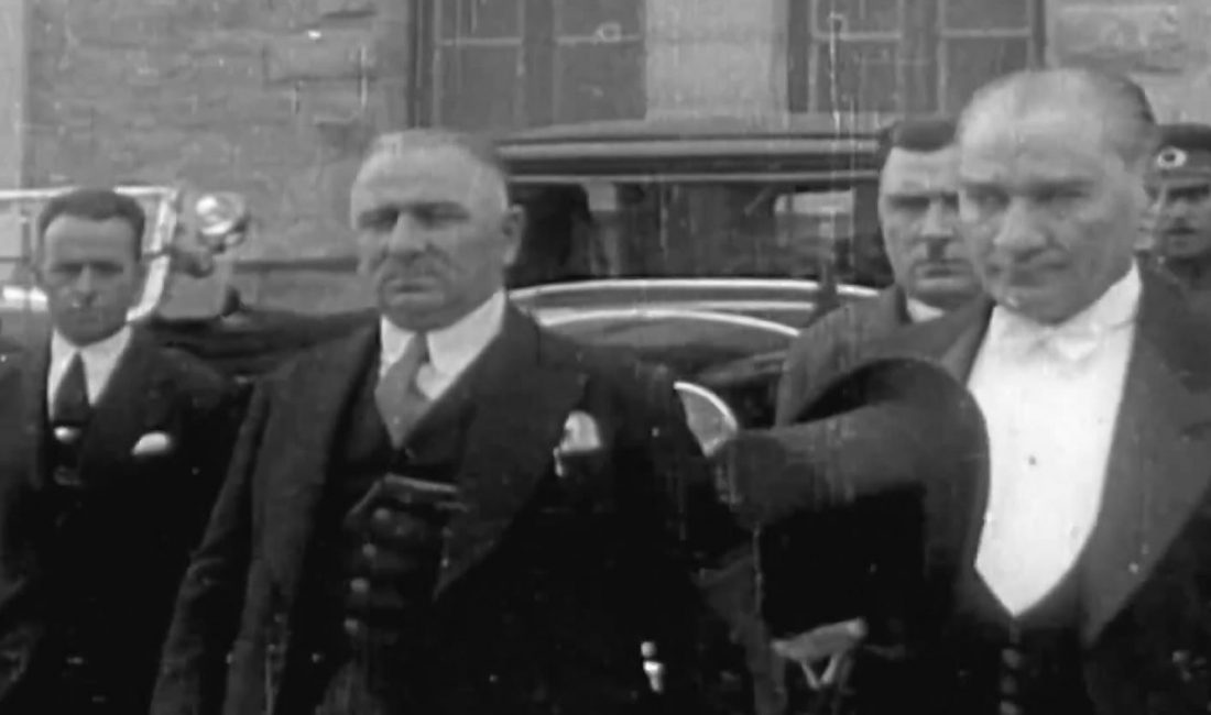 MSB’den 29 Ekim’e Özel Video: “Cumhuriyet, Bir Milletin Yeniden Doğuşudur”   Milli Savunma Bakanlığı (MSB), 29 Ekim Cumhuriyet Bayramı’nı Ulu