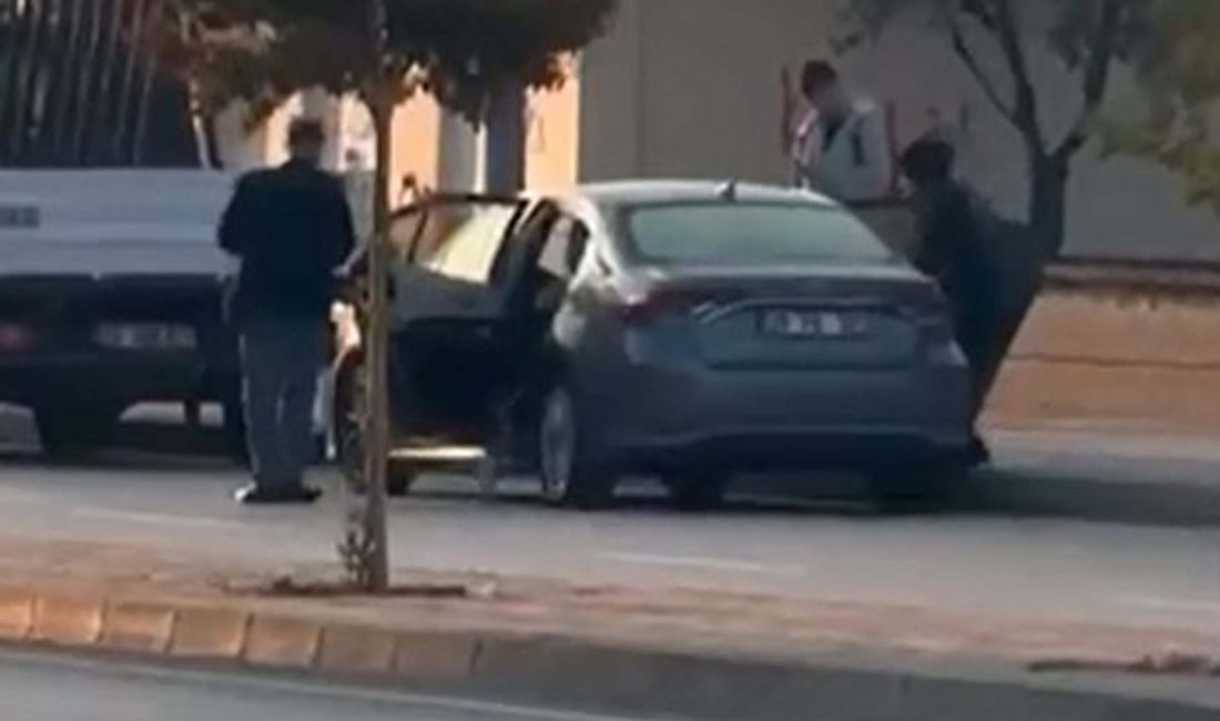   Denizli’nin Merkezefendi ilçesinde 19 Mayıs İlkokulu Müdürü Feyzi Özmen