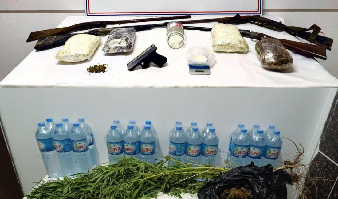 Mardin’de Uyuşturucu Operasyonu: 2 Kişi Tutuklandı   Mardin İl Jandarma Komutanlığı ekiplerince Nusaybin ve Kızıltepe ilçelerinde