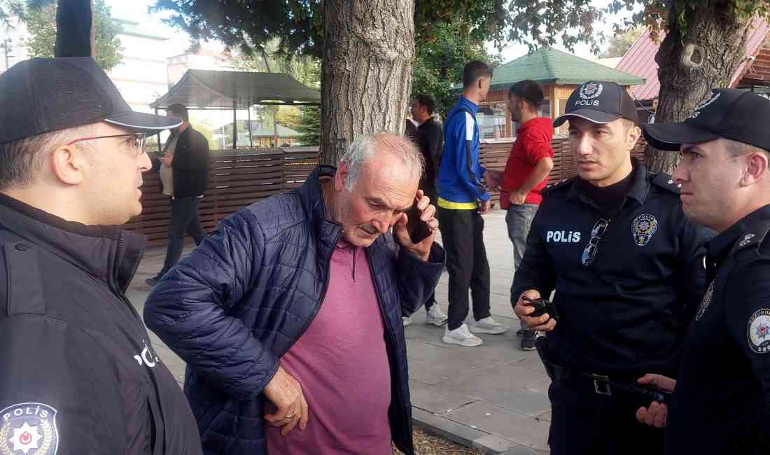 Erzurum’da öğrenci servisi şoförlüğü yapan 65 yaşındaki Feramuz Akdemir, kendisini