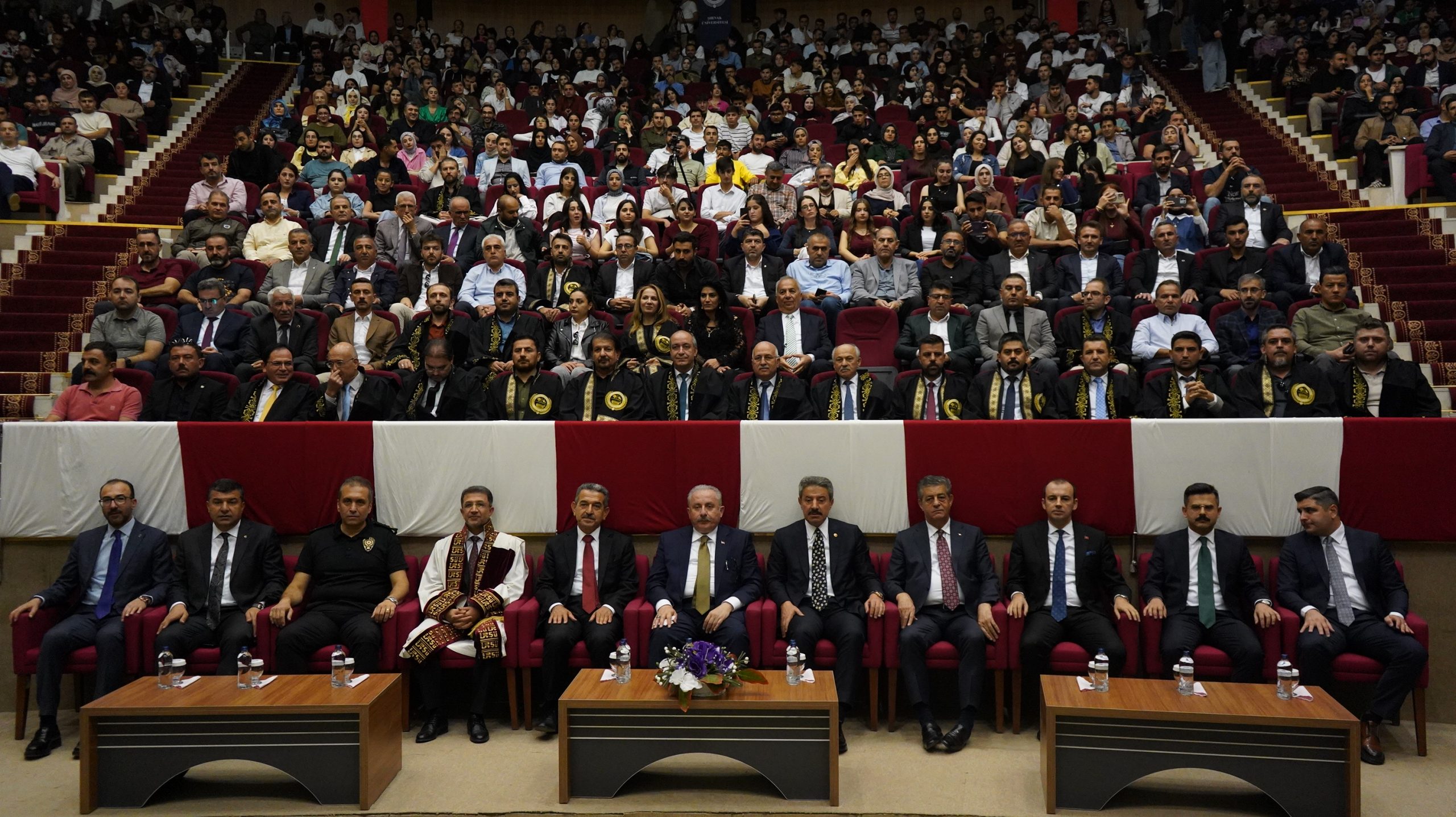   Şırnak Üniversitesi’nin 2025-2026 akademik yılı, 15 Temmuz Kongre ve