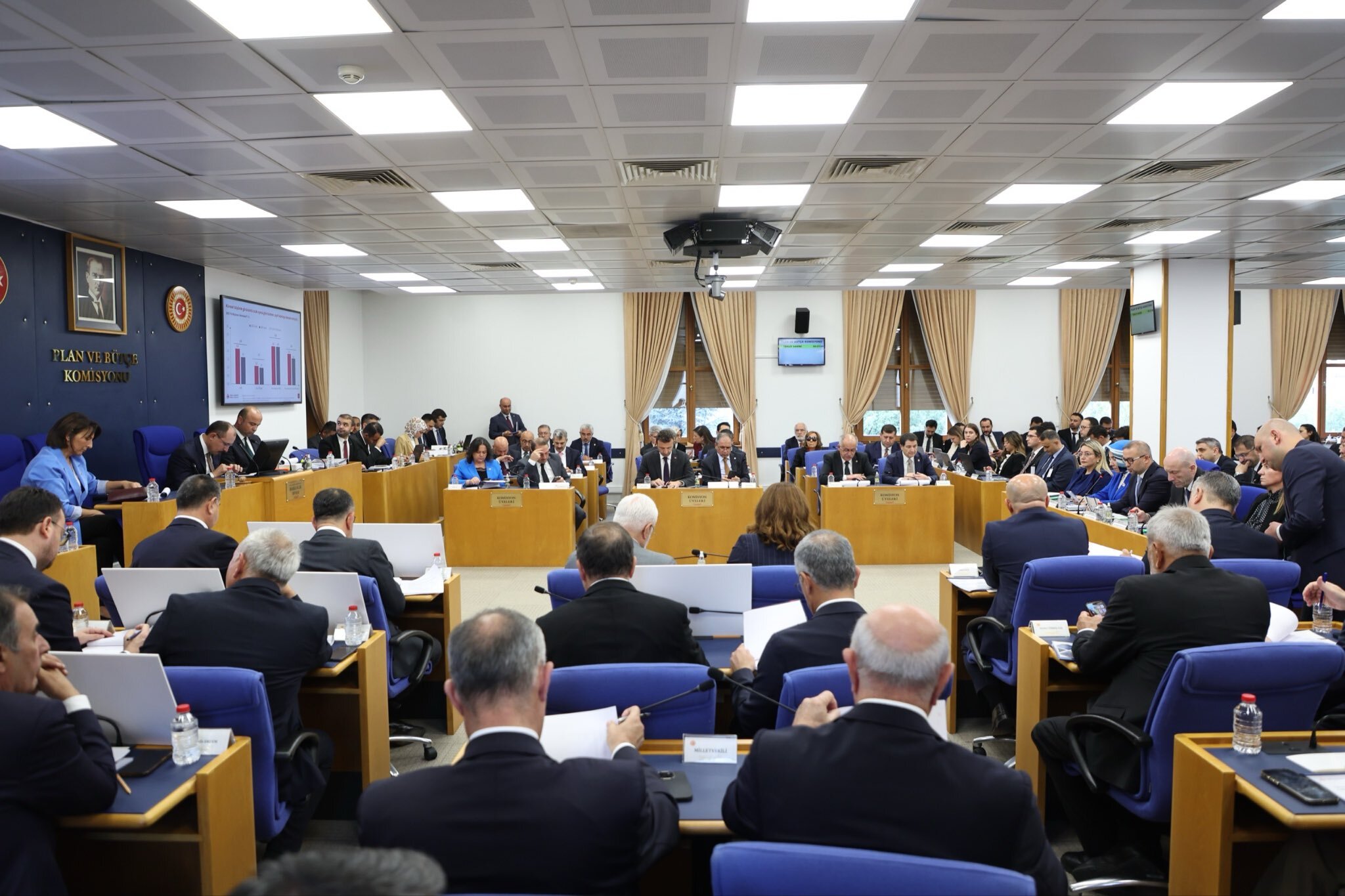   Türkiye Cumhuriyet Merkez Bankası (TCMB) Başkanı Fatih Karahan, TBMM