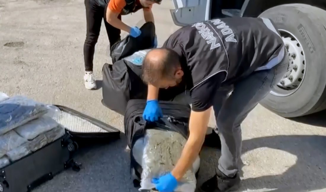   Adana’da narkotik polisinin otoyolda durdurduğu bir TIR’da yapılan aramada