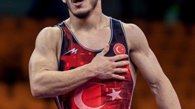 Milli Güreşçi Tolga Özbek’ten U23 Dünya Şampiyonası’nda Bronz Madalya Sırbistan’ın Novi Sad kentinde düzenlenen U23 Dünya Güreş Şampiyonası’nda milli