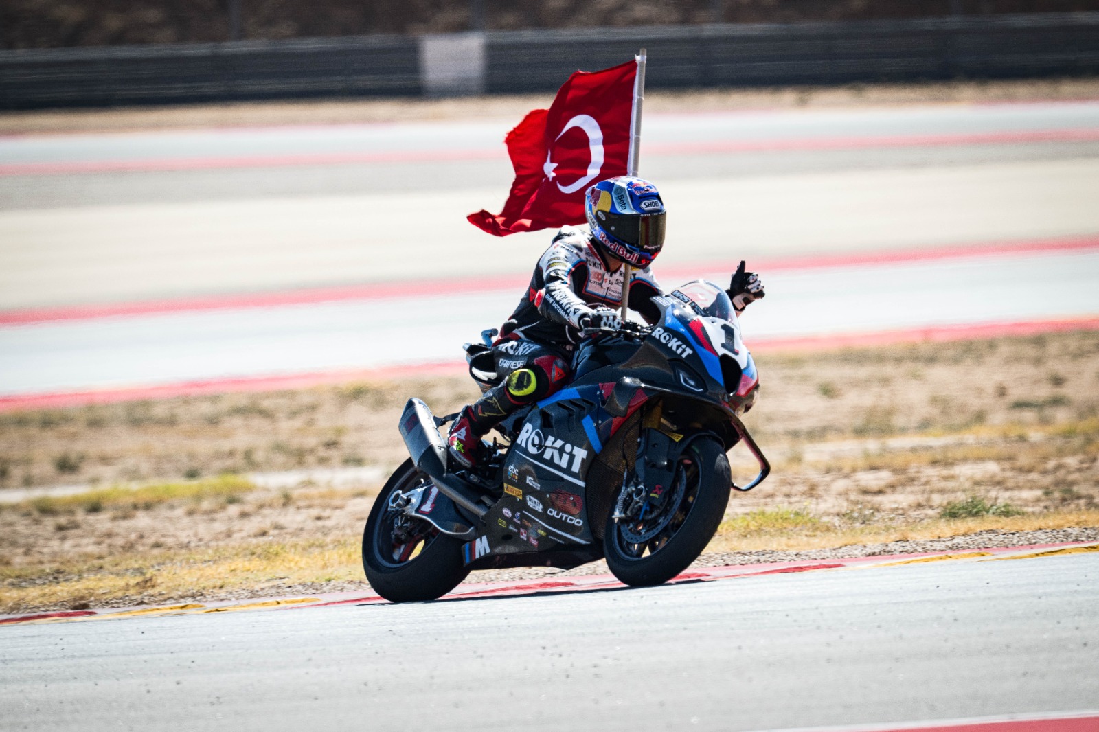   Türkiye motor sporları tarihinin en başarılı ismi Toprak Razgatlıoğlu,