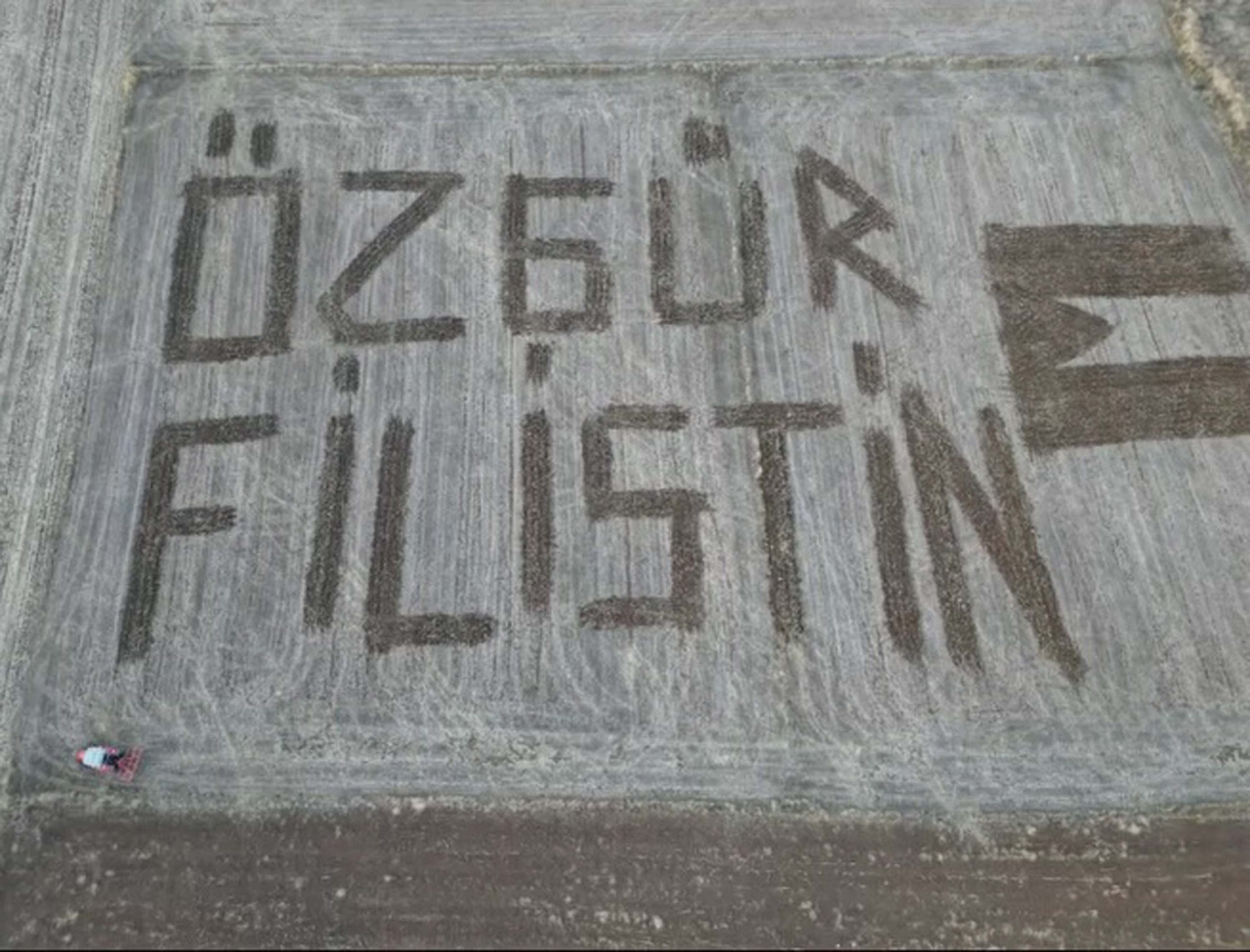  Çanakkale’nin Biga ilçesine bağlı Eskibalıklı köyünde çiftçilik yapan Hüseyin