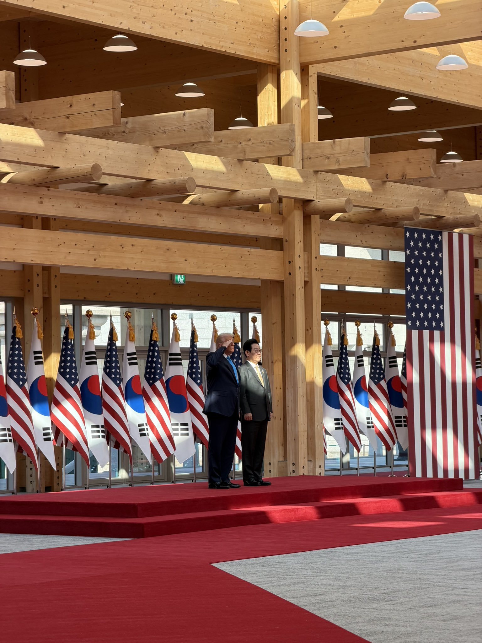 ABD Başkanı Donald Trump, Asya-Pasifik Ekonomik İşbirliği (APEC) Liderler Zirvesi