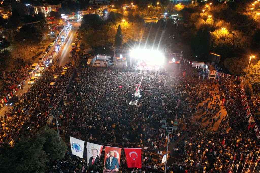 Tuzla’da 29 Ekim Cumhuriyet Bayramı’nın 102’nci yılı büyük bir coşkuyla