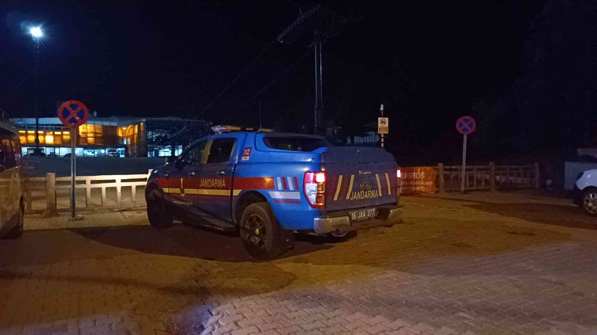 &nbsp; Bursa’da Uludağ’a gezmeye giden 5 kişilik arkadaş grubundan 2