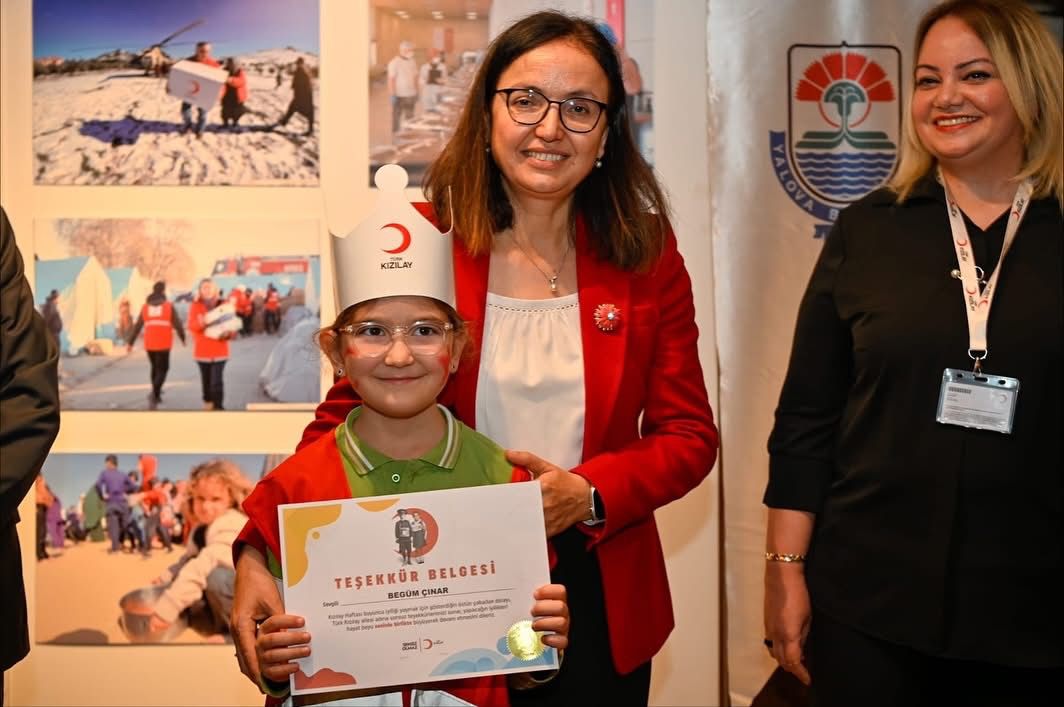 Türk Kızılayı Yalova Şubesi tarafından Kızılay Haftası etkinlikleri kapsamında düzenlenen