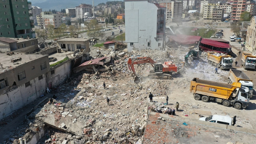 Kahramanmaraş Valisi Mükerrem Ünlüer, 6 Şubat 2023 depremlerinin ardından yürütülen