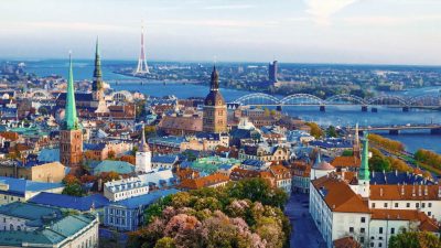 Letonya Parlamentosu, kamuoyunda “İstanbul Sözleşmesi” olarak bilinen Kadınlara Yönelik Şiddet