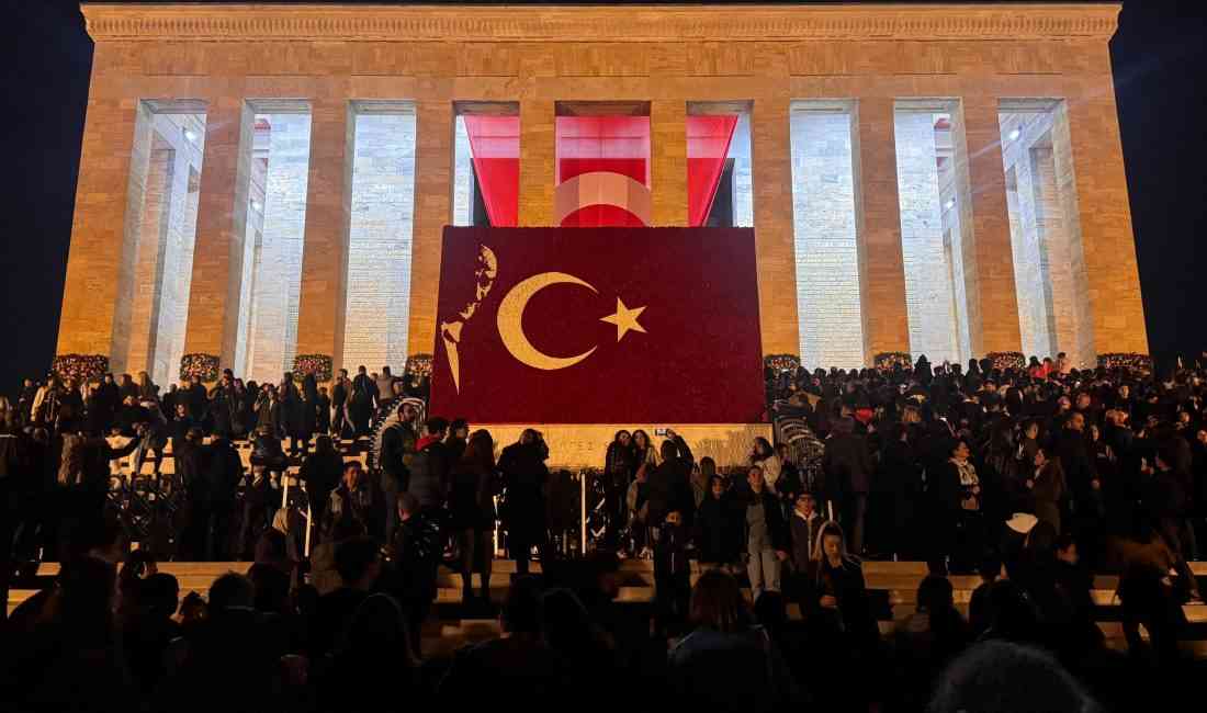 &nbsp; En Yoğun Ziyaret, 10 Kasım Anıtkabir Ziyaretçi Sayısında Kayda