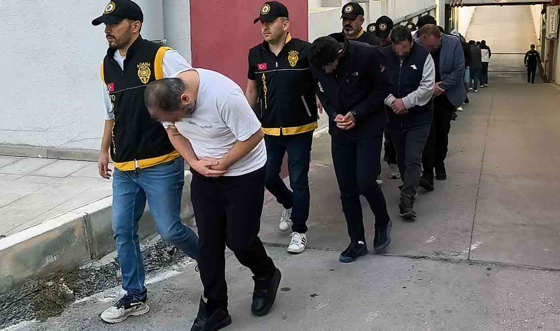 &nbsp; Adana merkezli 23 ilde gerçekleştirilen büyük bir dolandırıcılık operasyonunda,