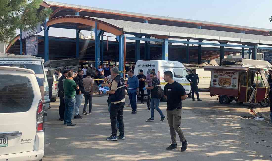 &nbsp; ADANA’nın Yüreğir ilçesinde iki grup arasında çıkan silahlı çatışmada,