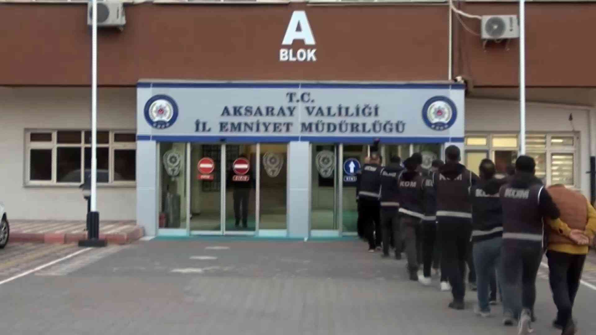 Aksaray’da FETÖ/PDY’ye yönelik düzenlenen operasyonda gözaltına alınan 10 kişiden 1’i