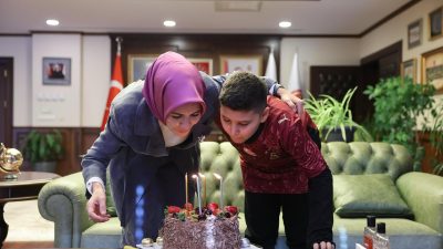   Aile ve Sosyal Hizmetler Bakanı Mahinur Özdemir Göktaş, Fırat