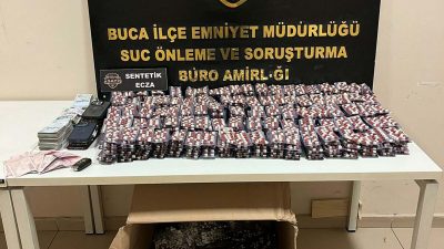 İzmir’in Buca ilçesinde, polisin düzenlediği operasyonla 14 bin 867 sentetik