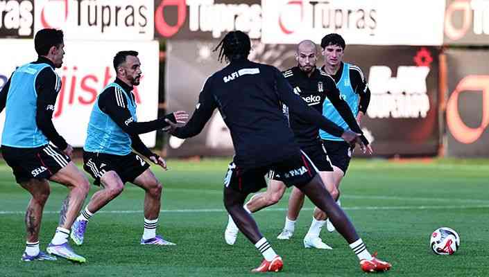 &nbsp; Siyah-Beyazlılar, Dört Günlük Aranın Ardından Çalışmalara Yeniden Döndü Beşiktaş,