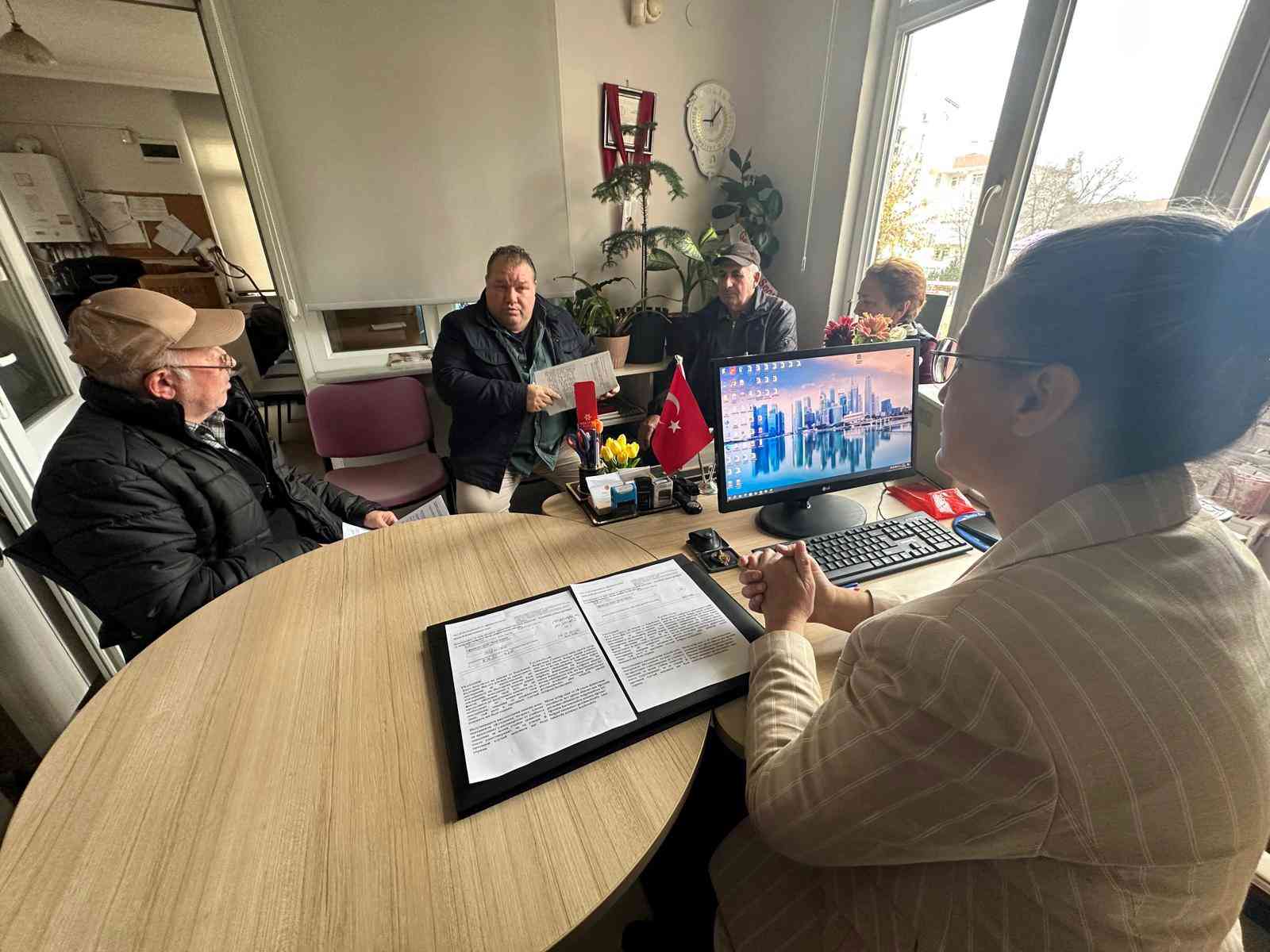 &nbsp; Bulgaristan’dan Emekli Olan Soydaşlar İçin ‘Yaşam Belgesi’ Zorunluluğu Edirne’deki