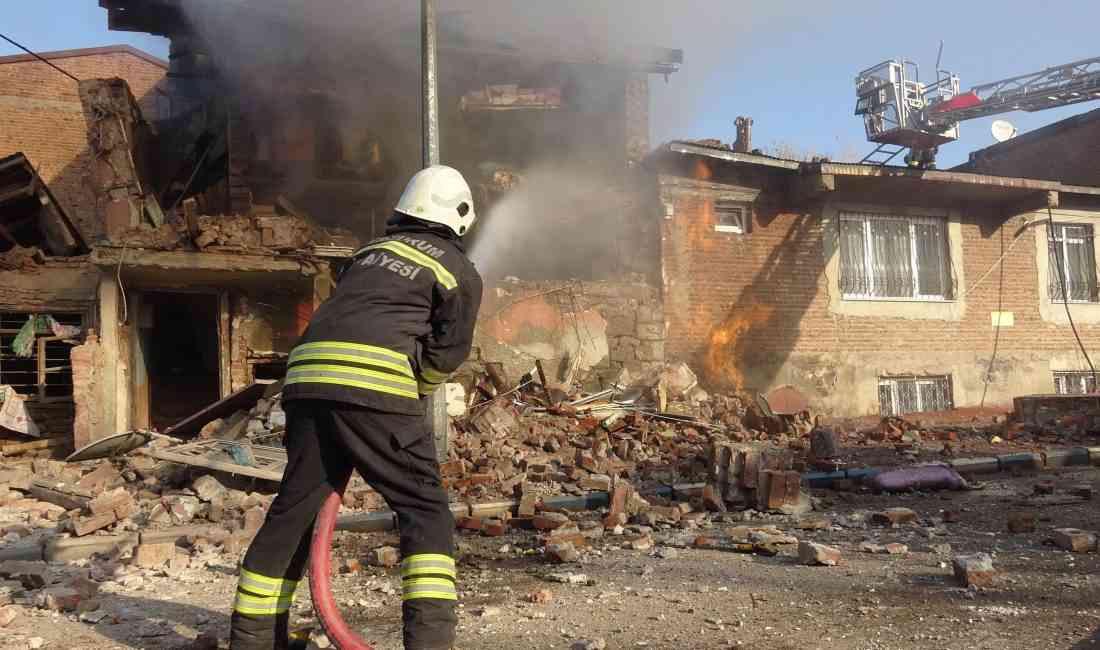 Yakutiye’de Patlama ve Tahliyeler Erzurum’un Yakutiye ilçesi Rabiaana Mahallesi’nde, doğal
