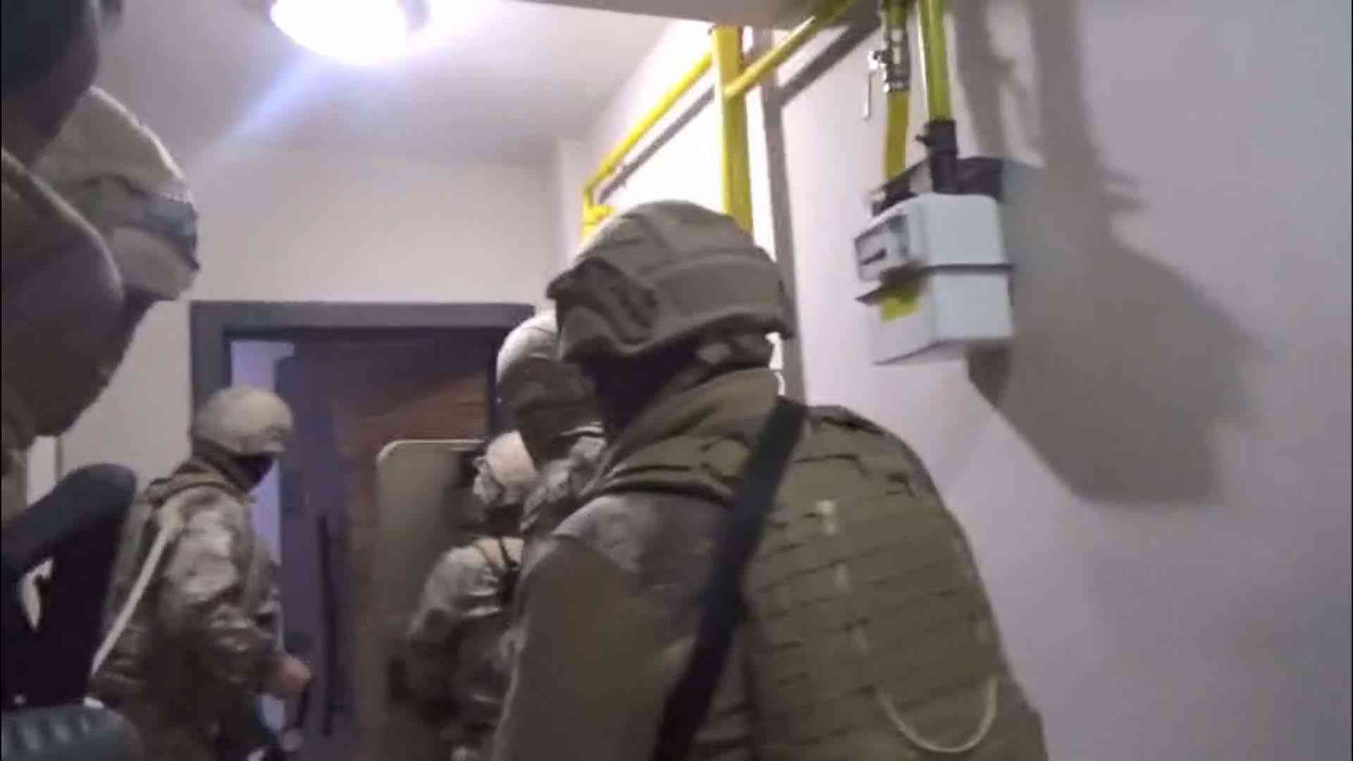 4 İlde Eş Zamanlı DEAŞ Operasyonu: 20 Gözaltı Eskişehir merkezli