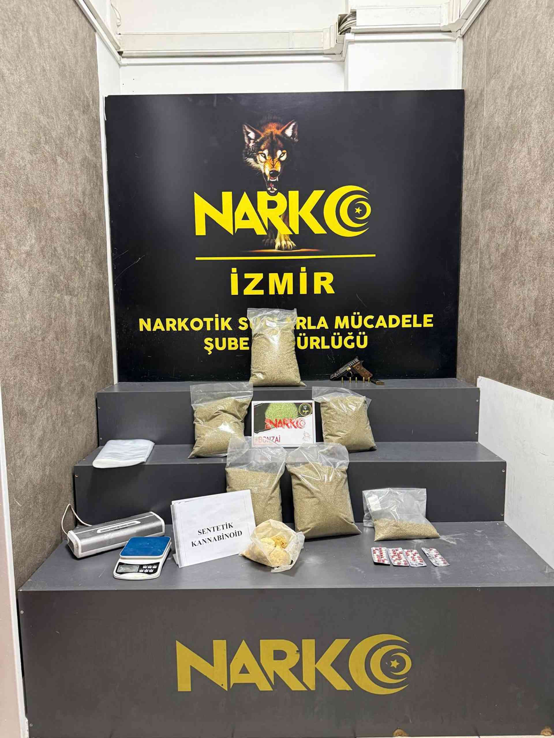 &nbsp; Buca’da Yapılan Operasyonla 6 Kilo 940 Gram Bonzai ve